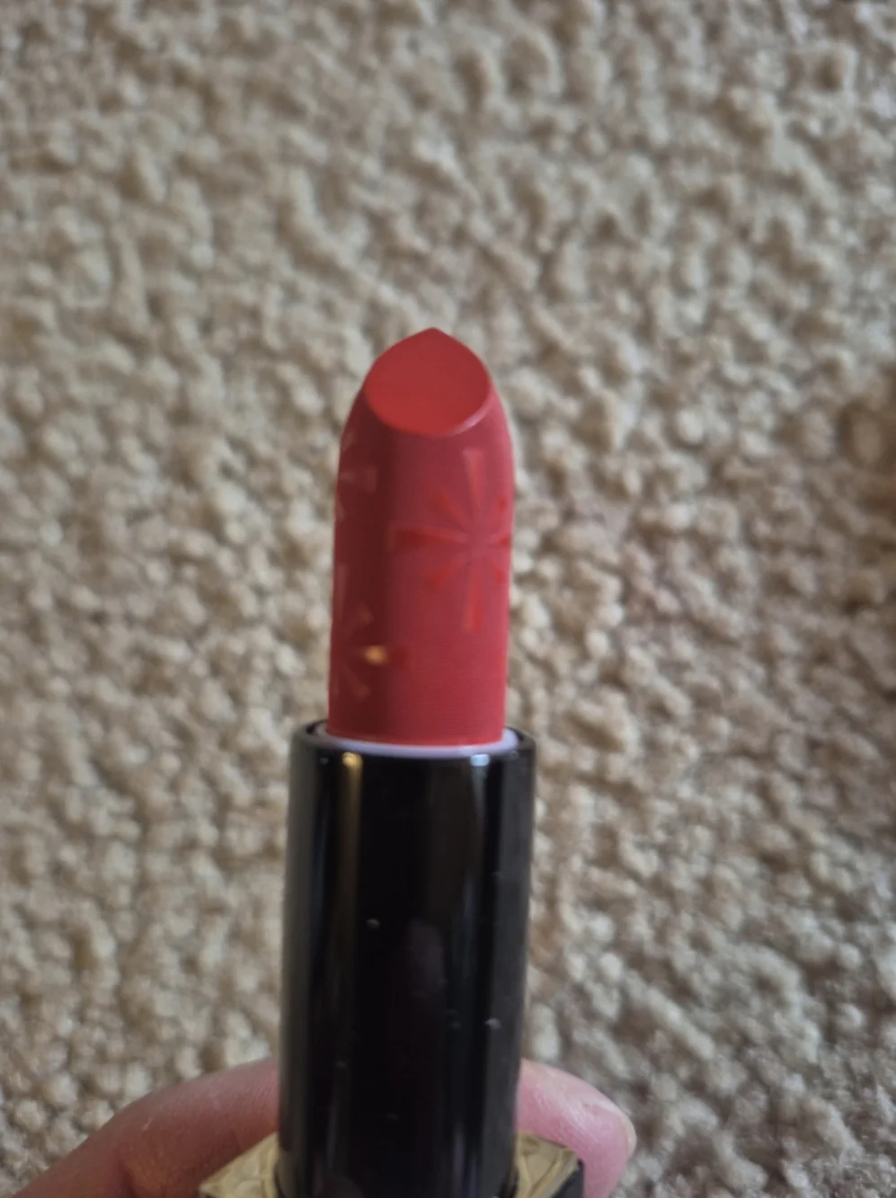 Goddess Colorful Moist Lipstick R01 - Picture 2 of 5
